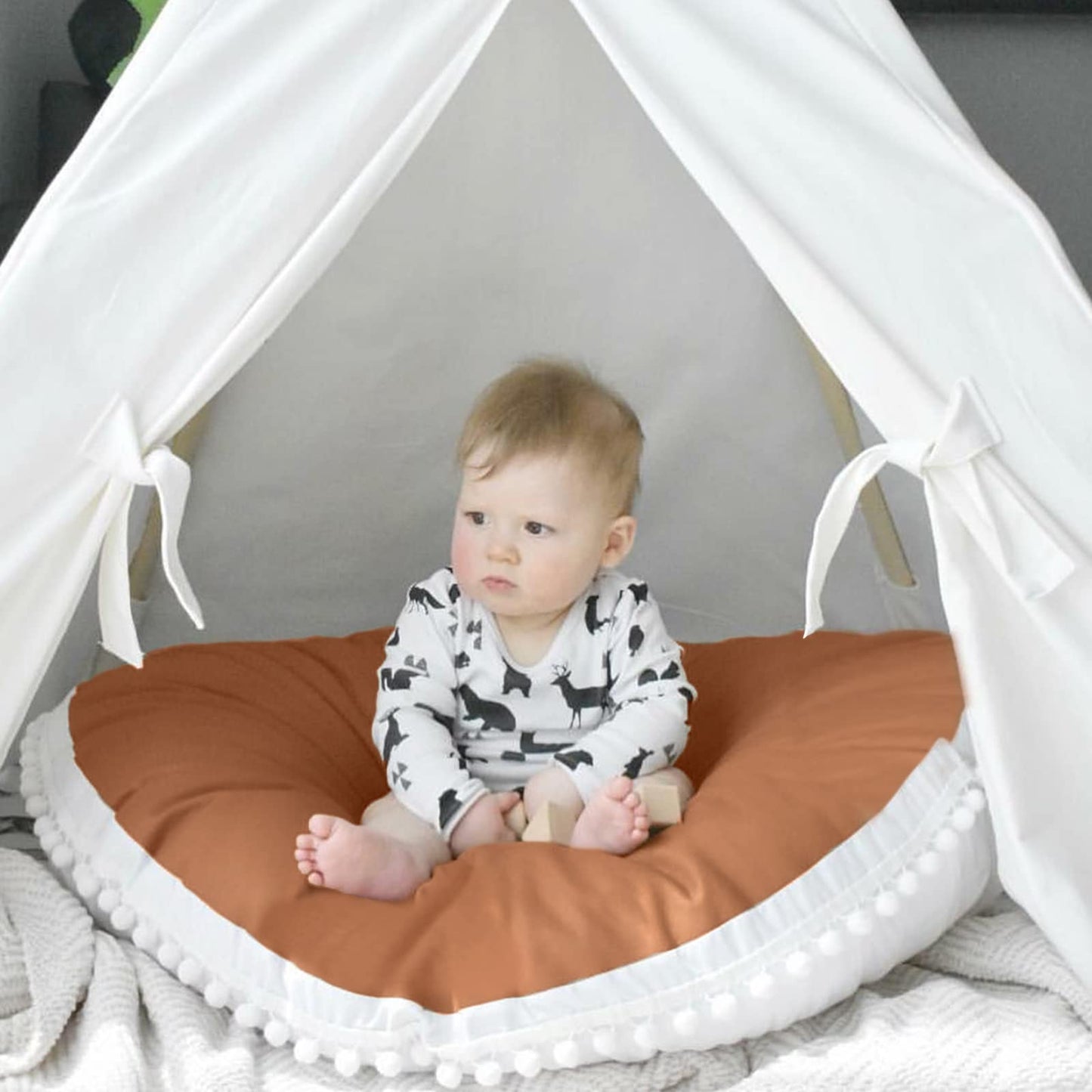 Kishome Large Floor Pillow Kids Round Floor Cushion Seating, 35 inches Big Circle Pillow, Round Pillows Seating for Children, Oversized Mat for Reading Nook Teepee Playroom Nursery Canopy Brown