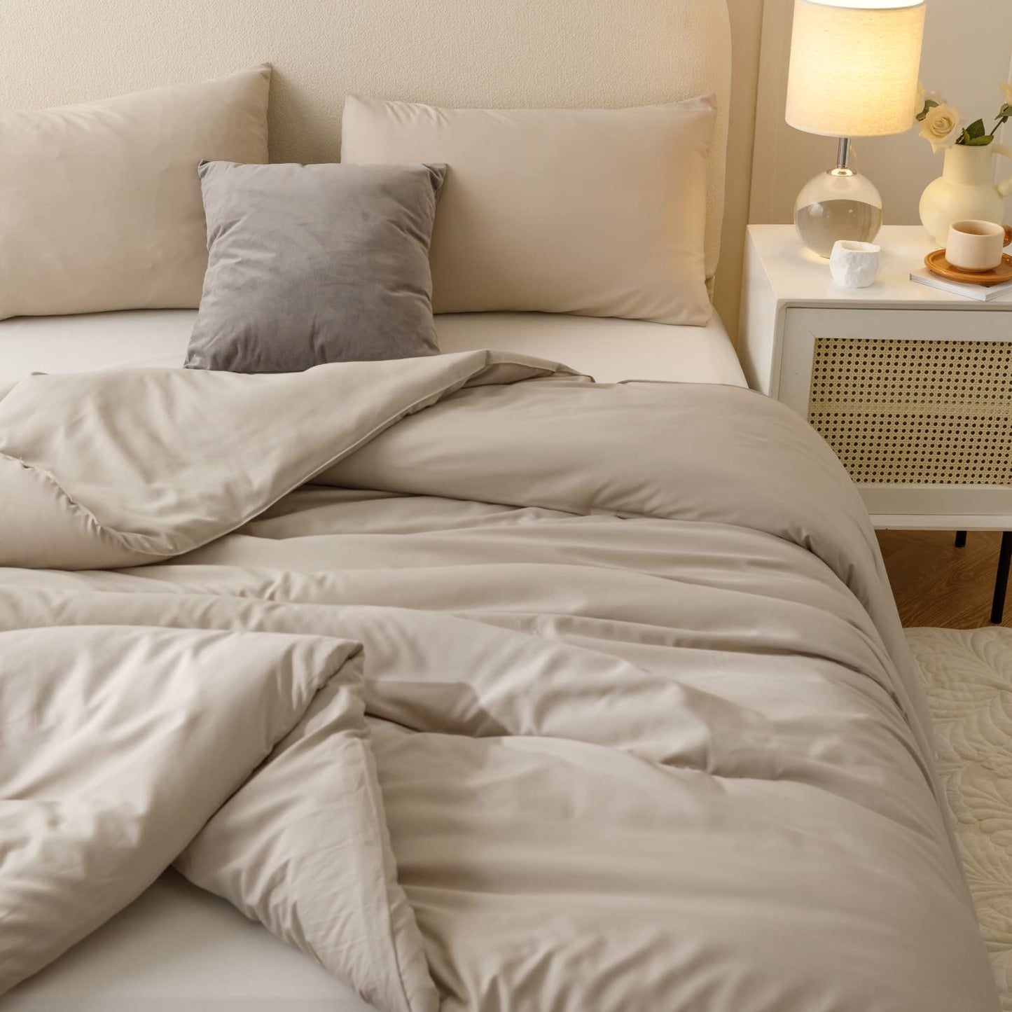 ROSGONIA Queen Comforter Set Oatmeal, 3pcs(1 Boho Oatmeal Comforter & 2 Pillowcases) All Season Soft Bedding Lightweight Bedspread Blanket Quilt