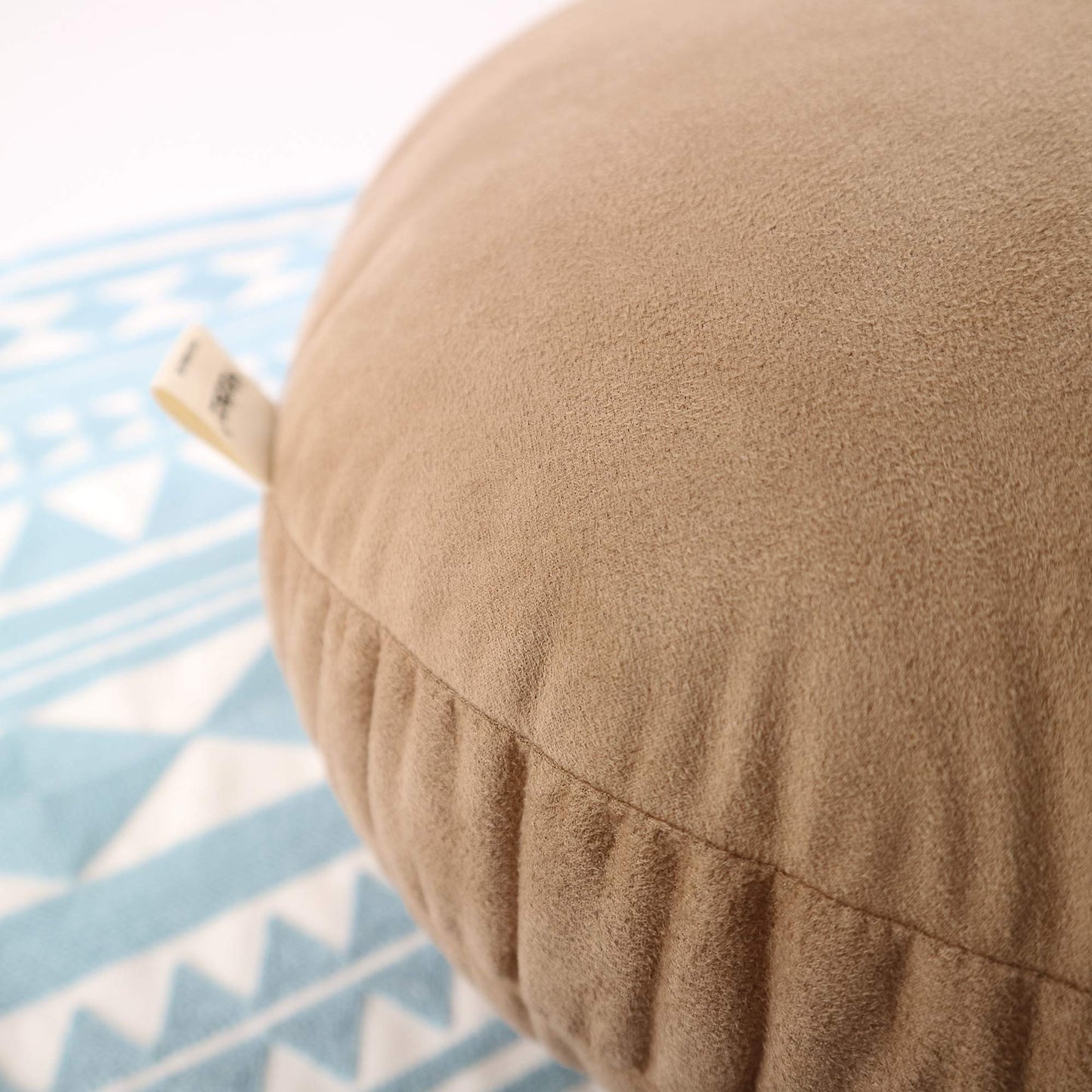 Hodeco Round Throw Pillows Down-Like Polyester Filling Super Soft Ultra Fluffy Feather-Like Touching Decorative Circle Floor Cushion for Couch Bed Sofa Office Car, 1 Piece (16x16 Inches, Khaki)