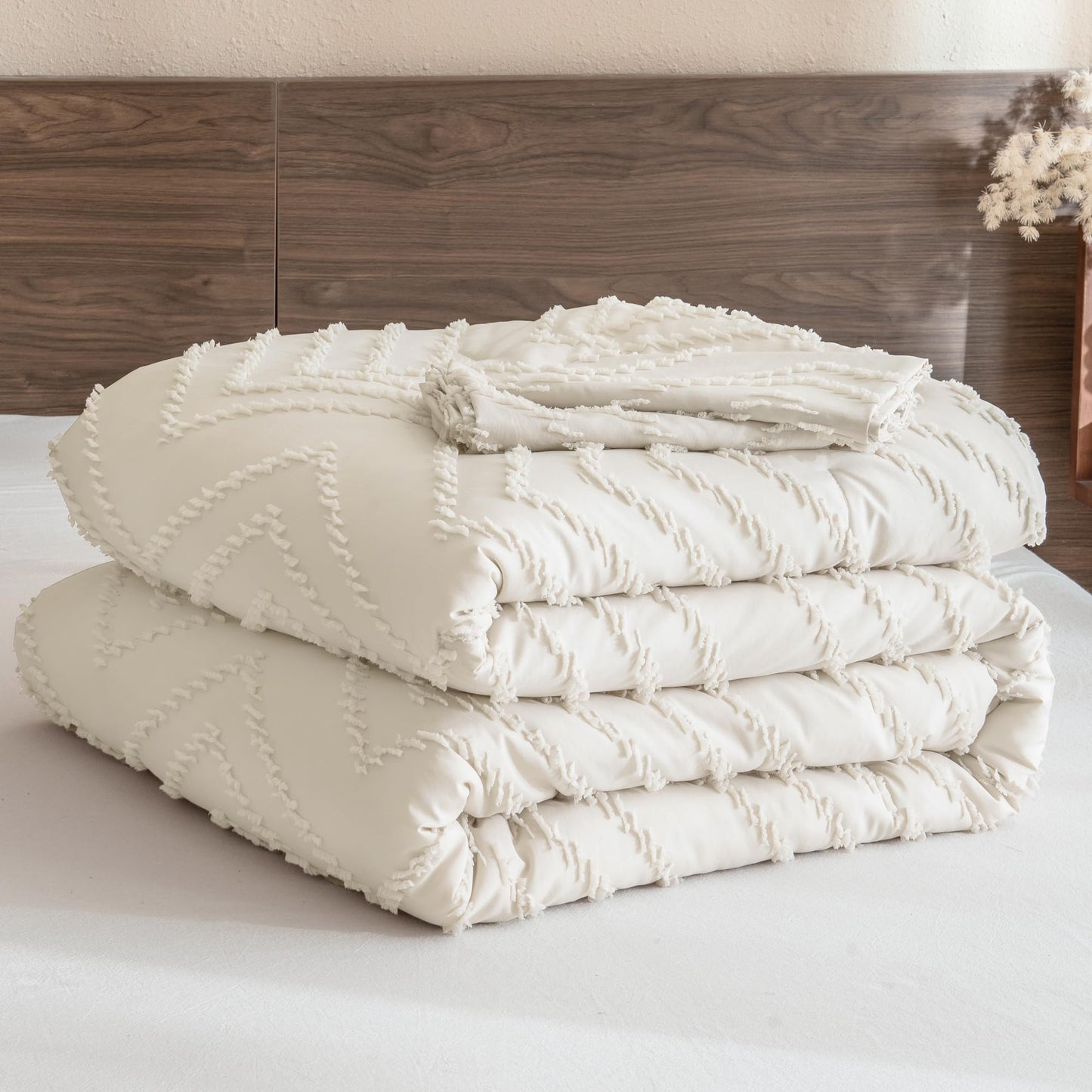 Andency Queen Comforter Set Beige, Comforters Queen Size Boho Cream Soft Warm Tufted Neutral Bedding Comforter Sets for Queen Bed, 3 Pieces Aesthetic Chevron Farmhouse Cute Bohemian Textured Bed Set