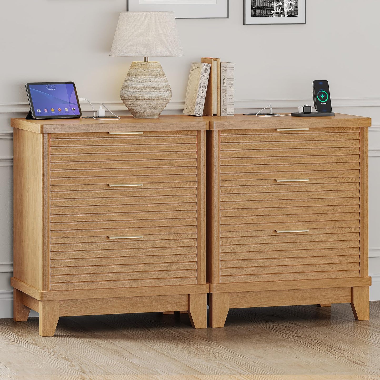 AOGLLATI Fluted Night Stand with Charging Station and 3 Drawers, Wood Nightstands Beside Table with Slanted Louvered Design,Retro End Side Table for Bedroom (1, Wood)