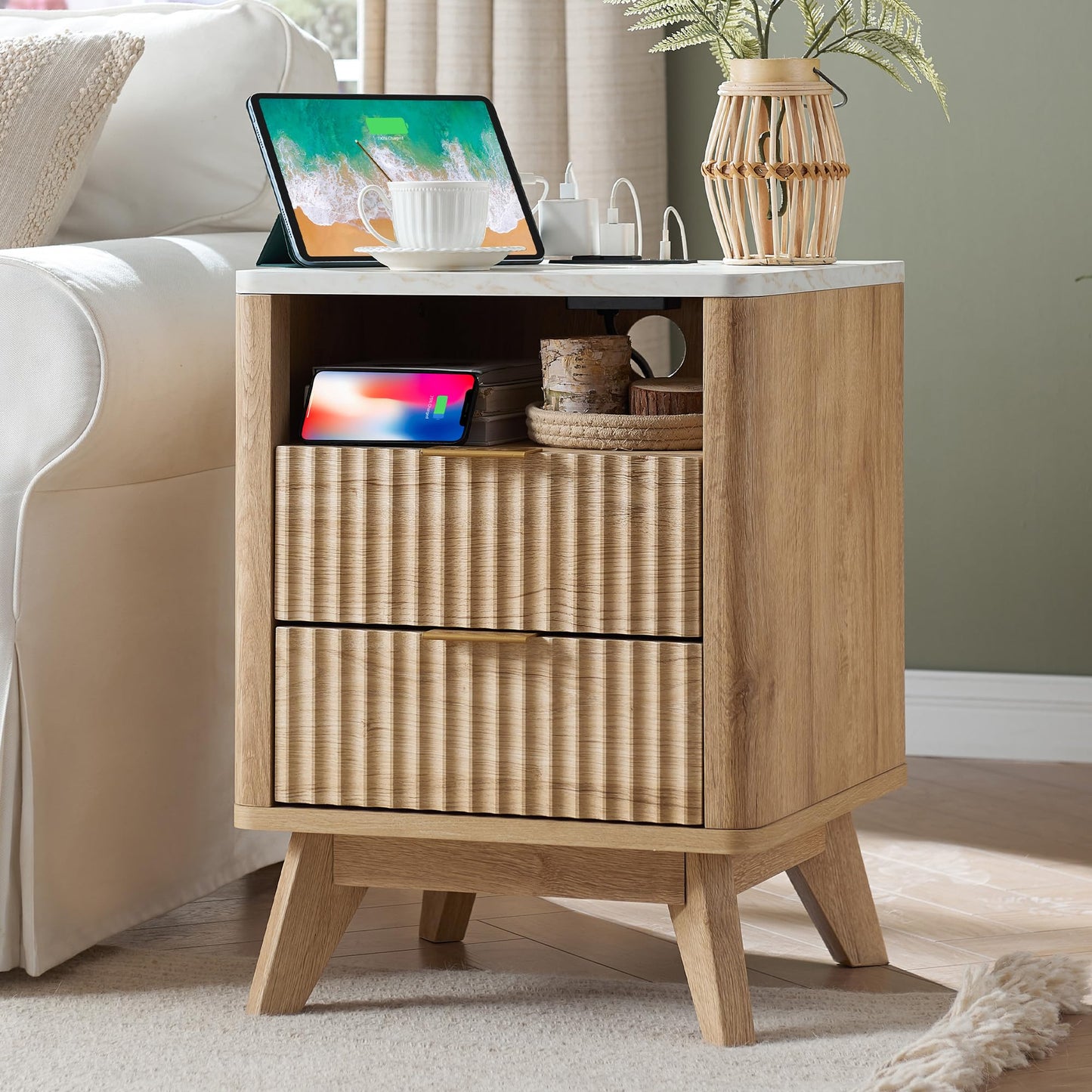 T4TREAM Fluted Nightstand Set of 2 with Charging Station, 18" Modern Side Table with Faux Marble Top, 2 Drawer End Table w/Storage, BedsideTable for Bedroom, Living Room, Curved Profile, Natural Oak