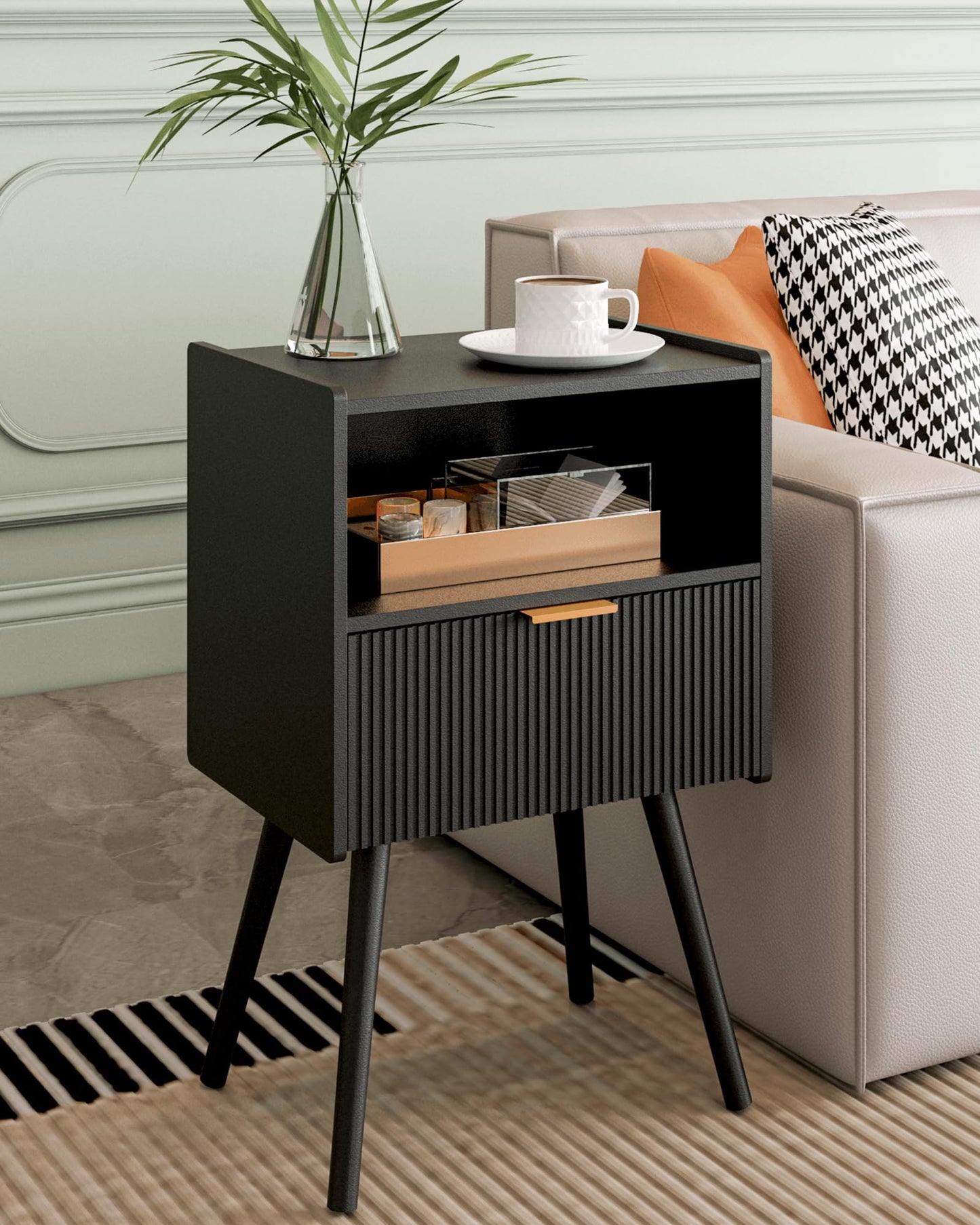 Veegle Nightstand,Modern Bedside Table with Storage Drawer and Open Wood Shelf, Accent Night Stand with Solid Wood Legs for Living Room, Bedroom and Small Spaces,Easy Assembly (Black)